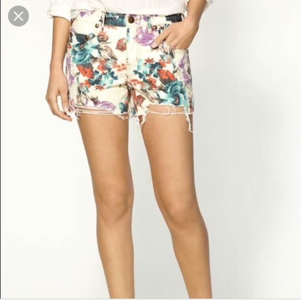 Floral Free People denim shorts
